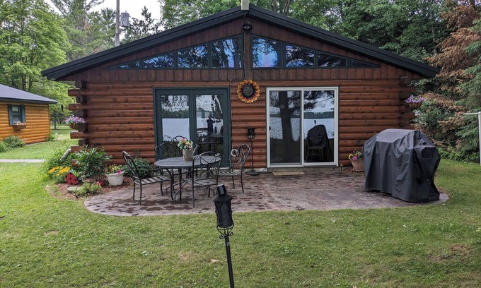 Phillips Cabin | Scenic Cabin on Soo Lake with Breathtaking Waterfront Views