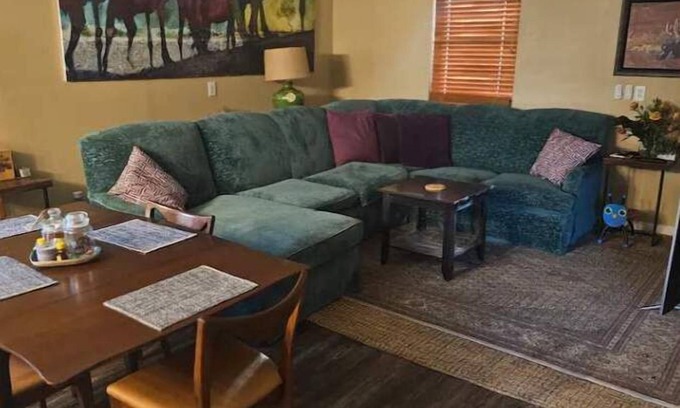 Spring Cabin | Cozy Cabin on Spring Creek with Ocean View & Kitchen