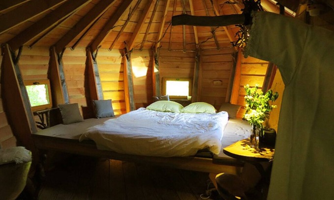 Nans-sous-Sainte-Anne Cabin | Cabin perched near a river, ideal for enjoying nature as a couple