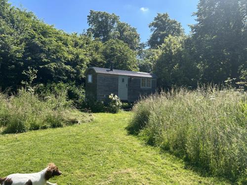 Bletchley House | Inviting Cabin Retreat in Bedford: Your Perfect Getaway