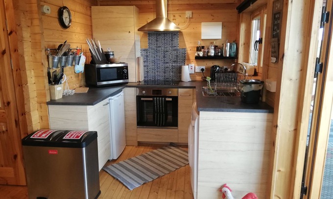 Killotteran House | Mountain View Cabin with Oceanfront Bliss & Guest Rated 10/10
