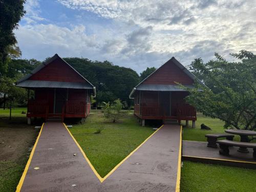 Tortuguero Bed & Breakfast | Experience Cabinas Tortuguero Sports Fishing with Ocean Views