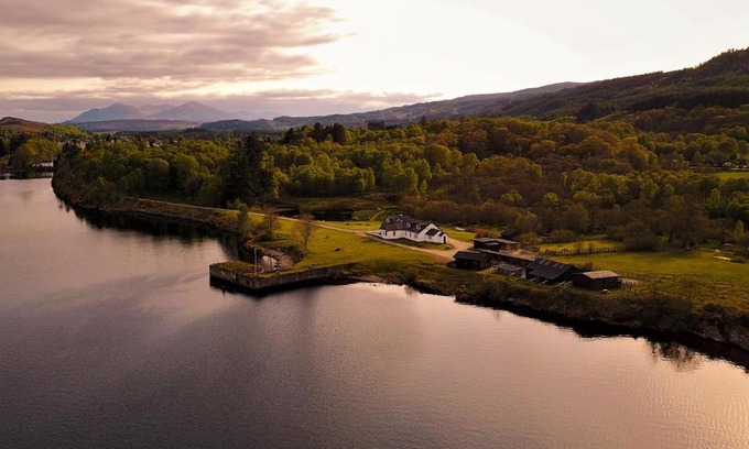 Fort Augustus Apartment | Top-Rated Cabins at Old Pier House with Family-Friendly Features