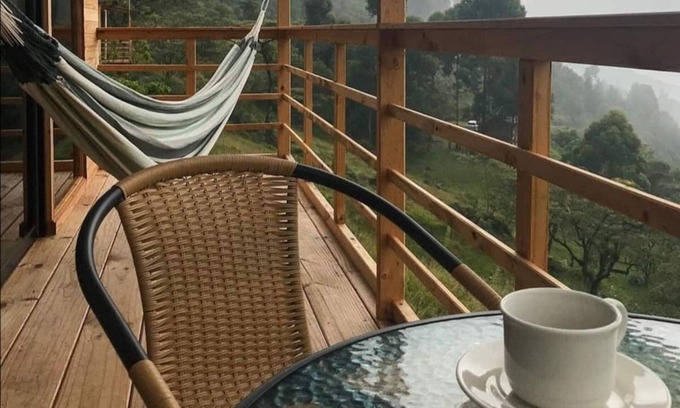 Copacabana House | Cozy Cabins Surrounded by Nature's Beauty for Families