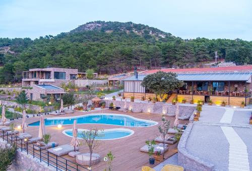 Ayvacik Bed & Breakfast | Discover Cabras Kazdağları: Rated 10/10 with Ocean Views