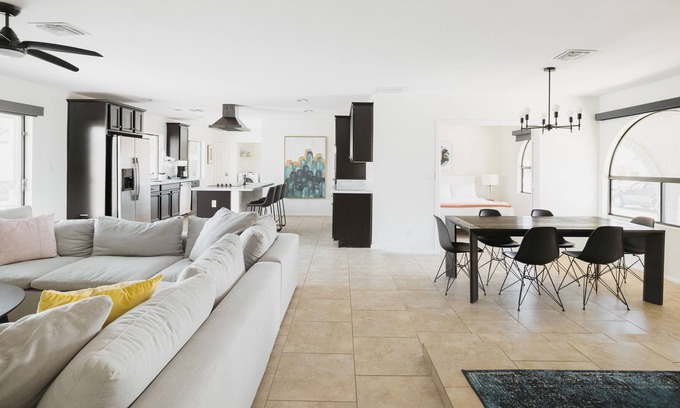 Raskin Estates House | Relax at Cactus Breeze: Pool & Family-Friendly Amenities