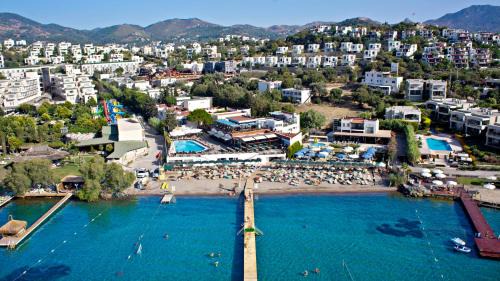 Yalikavak Resort | Experience Cactus Fleur Beach: 4-Star Oceanfront Retreat