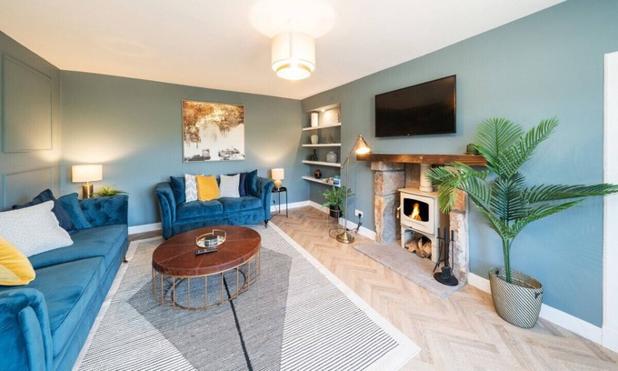 Kincaple House | Discover Caddie's Cottage: Stylish, Dog-Friendly Retreat