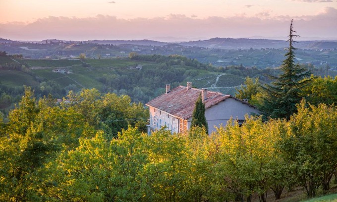 Rocchetta Palafea House | Pet-Friendly Cadelbuja: Family Haven with Kitchen Access