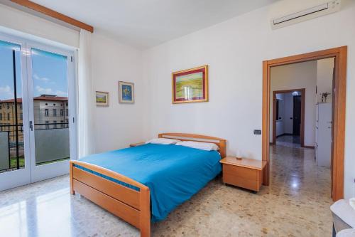 Villaggio degli Sposi Apartment | Convenient Cadelpiero Apt - Ideal for University Visits