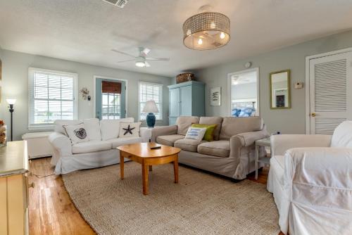 Dauphin Island House | Family-Friendly Cadi Shack: Perfect for Your Pet Adventures
