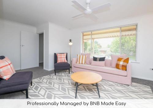 Orange Villa | Stylishly Designed Cadogan House in the Heart of CBD