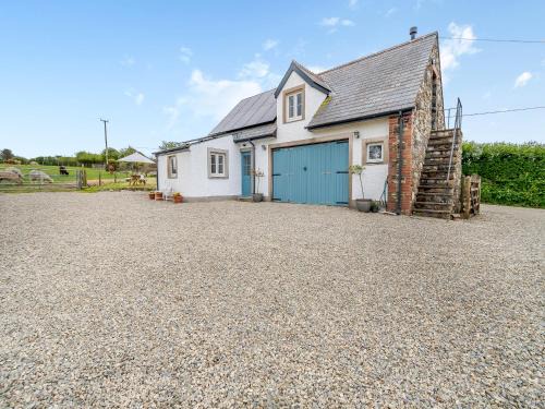 Llanrhian House | Family-Friendly Getaway at Caerau Bach - 10/10 Rated