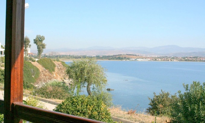 Sigacık House | Discover CAESAR'S Hidden Paradise: Pet-Friendly Retreat