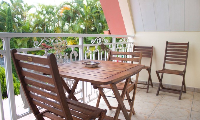 Petite-ÃŽle Apartment | Relax at Café Pei Le Repos D'or with Pool & Kitchen Access