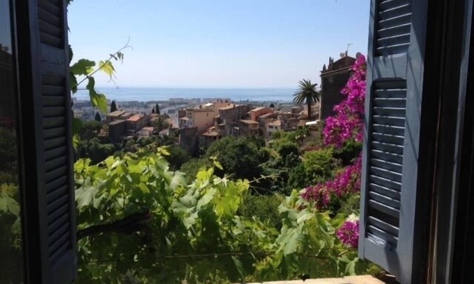 Cagnes-sur-Mer Apartment | Oceanfront Studio in Cagnes Sur Mer - Rated 10/10 by Guests