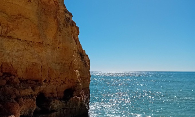 Tavira Bed & Breakfast | Calçada Guesthouse: Ocean View Retreat with Top Amenities