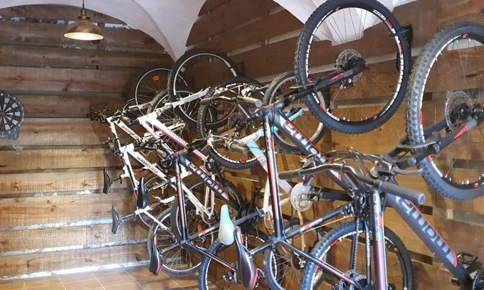 Puigverd d'Agramunt House | Cal Curpets: Free Bicycles & Family-Friendly Stays