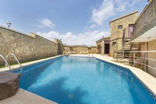 Els Plans de Sio House | Oceanfront Retreat at Cal Maso - Rated 9.2/10 by Guests