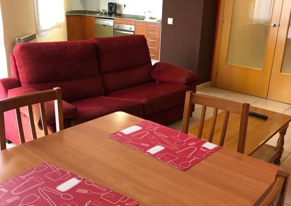 Figueres Apartment | Discover Cal Sastre: Family-Friendly & Accessible Retreat