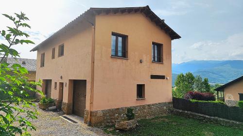 Prats i Sansor House | Child-Friendly Haven at Cal Ventura - Rated 9.2/10!