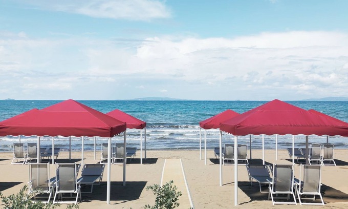 Punta Ala Hotel | Discover Cala Beach Resort with Ocean Views and Dining