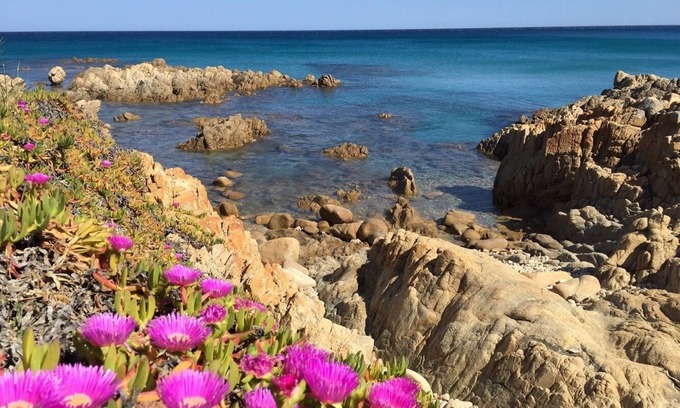 Sas Linnas Siccas House | Tranquil Cala Liberotto Villa with Garden and Ocean Views