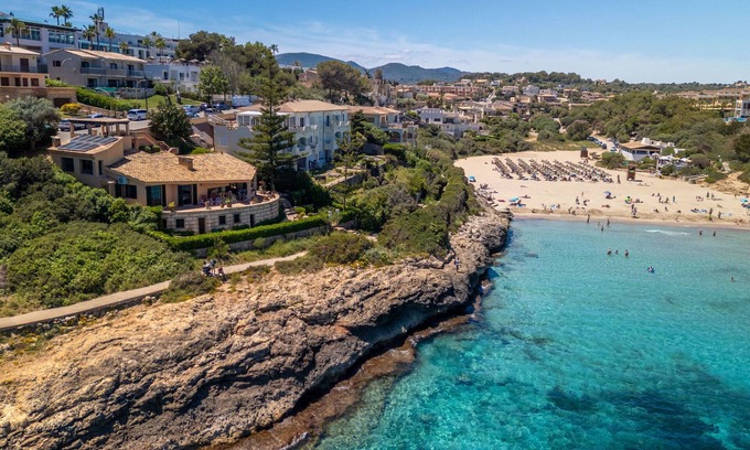 Cala Anguila-Cala Mendia House | Unforgettable Cala Mendia Sea Views and Oceanfront Relaxation