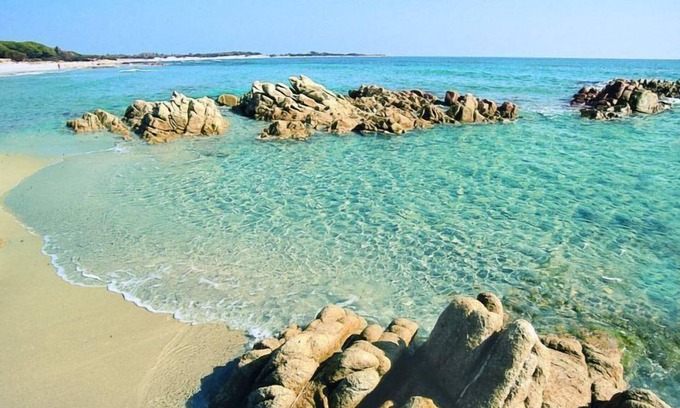 Sos Alinos Apartment | Relax at Cala Viola with Ocean Views and Pet-Friendly Amenities