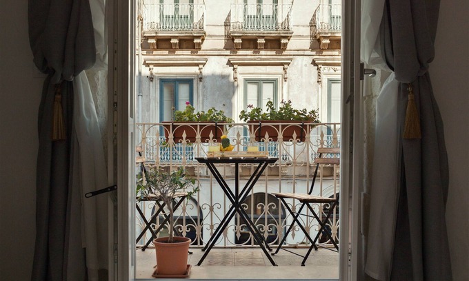 Santa Lucia Bed & Breakfast | Eco-Friendly Calafatari B&B: 10/10 Guest Rated Stay
