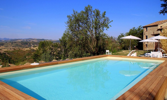 Saludecio House | Discover Calbianco Village: Ocean View & Pet-Friendly Retreat