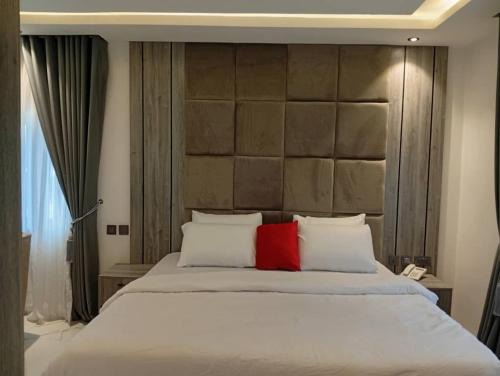 Gwarinpa Estate Hotel | Calico Hotel and Suites, Abuja