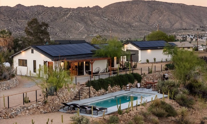 Yucca Valley House | Calico Landing: Poolside Paradise with Spa & Ocean Views