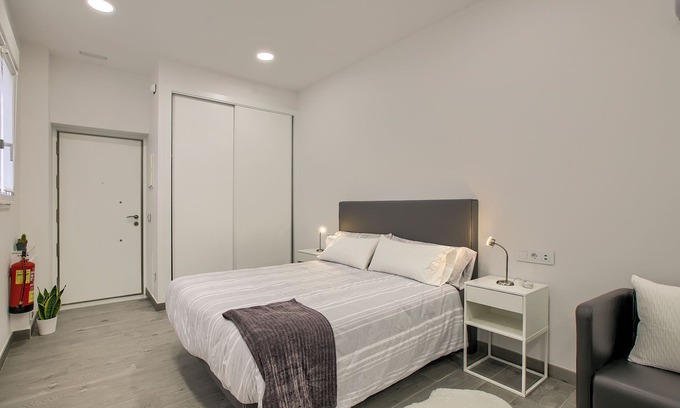 Moncloa-Aravaca Apartment | Prime Location and Family-Friendly Amenities Await You!