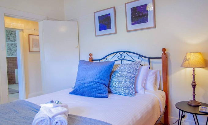 California Gully House | Californian Bungalow Near Bendigo Showgrounds