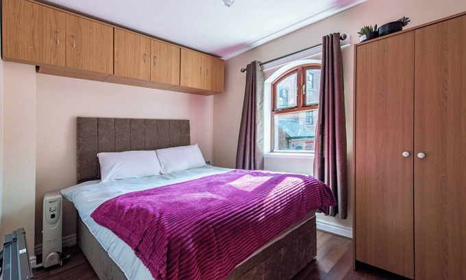 Leeds City Center Apartment | Discover Call Lane: Ideal Stay in Leeds City Centre