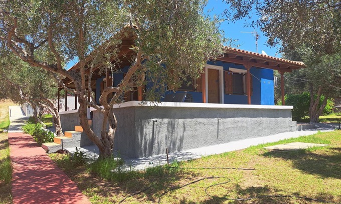 Andravida-Kyllini House | Idyllic Beachside Retreat with Ocean View & Wifi Access