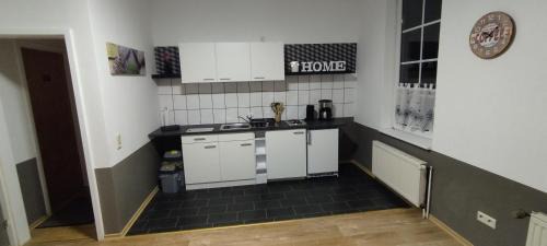 Region Hannover District Apartment | Cozy Apartments in Germany: Pet & Child Friendly Stays