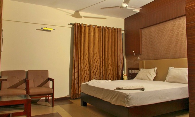 Madurai Main Hotel | Relaxing Stay at West Tower of Meenakshi Amman Temple