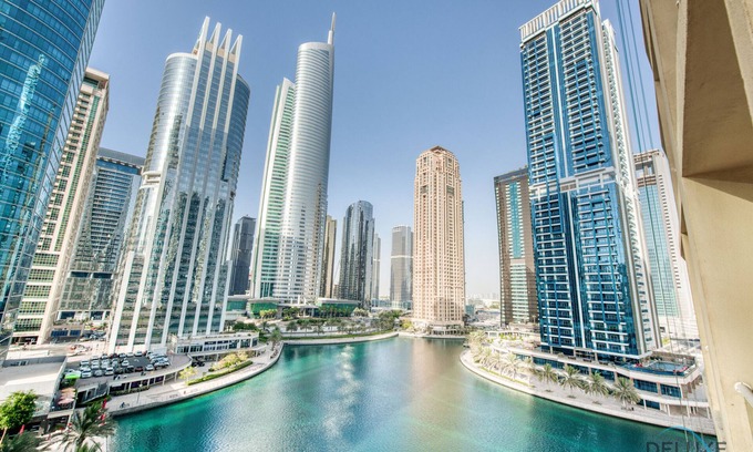Jumeirah Lake Towers Apartment | Relaxing Studio at Lake View Tower JLT with Pool Access