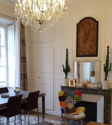 Bourges Apartment | Tranquil Escape in Historic City Center - Rated 9.4/10