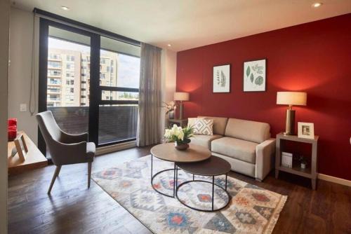 Chia Apartment | Top-Rated Caluce Apt 3B - Pet Friendly & Unbeatable Stay
