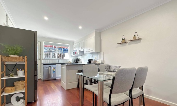 Hamlyn Heights Apartment | Calvert Stay Summary
