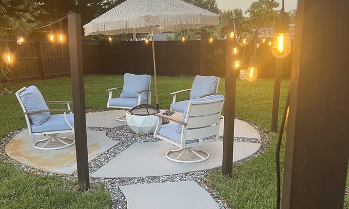 West Melbourne House | Calypso Corner: Oceanfront Retreat with Spa & Hot Tub