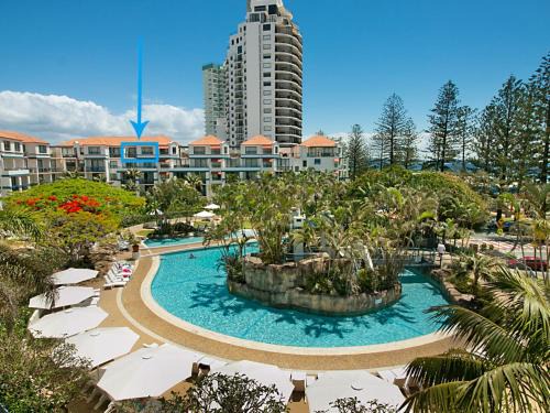 Coolangatta Apartment | Oceanfront Calypso Plaza Resort with Pool & Child Friendly