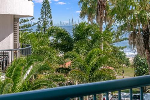 Coolangatta Apartment | Oceanfront Calypso Plaza Resort Unit 306 with Pool Access