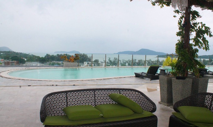 Nai Harn Apartment | Seaside Bliss at Calypso Rawai Apartment with Breakfast
