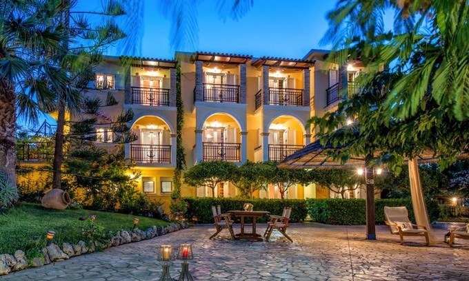 Amoudi Apartment | Guest Favorite: Calypso Studios with Ocean Views & Spa