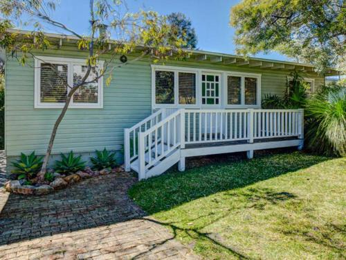 Hyams Beach House | Family-Friendly Calypsos Cottage at Hyams Beach - 8.7/10