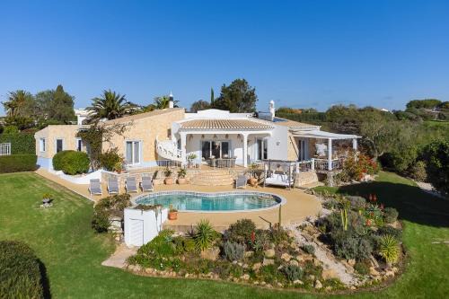 Lagos Villa | Cama da Vaca 3
